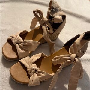 UGG Cream Wedge Sandals with Bow Detail